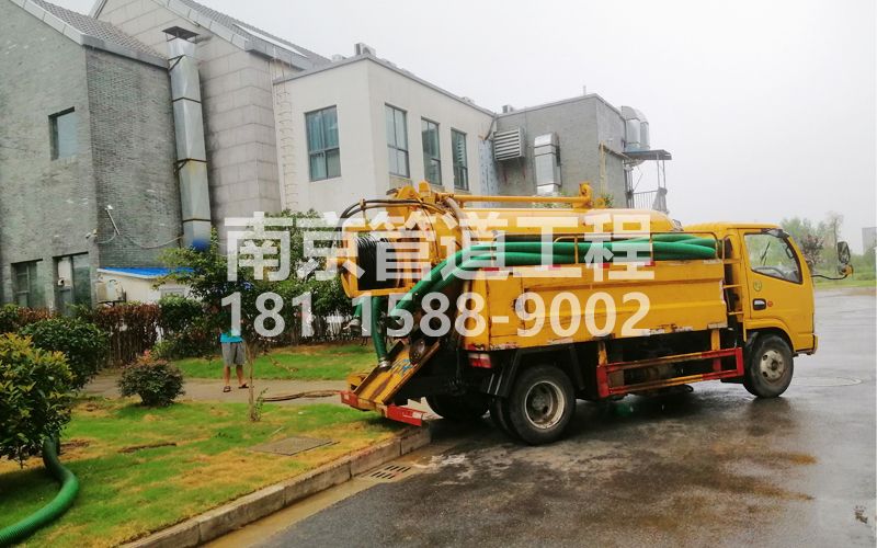 246南中村小区化粪池清理