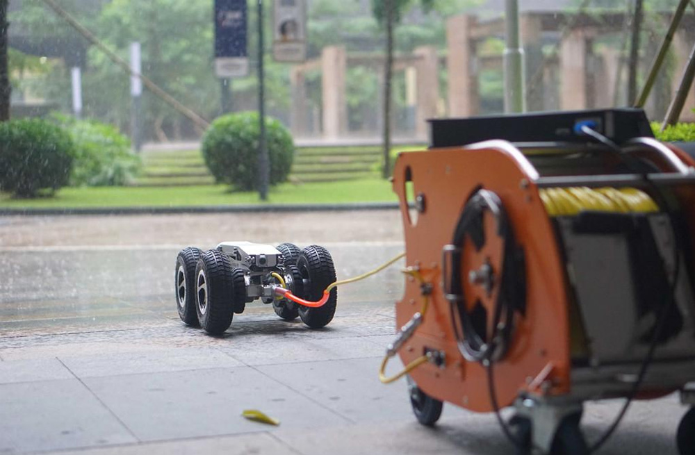 南中村管道检测机器人